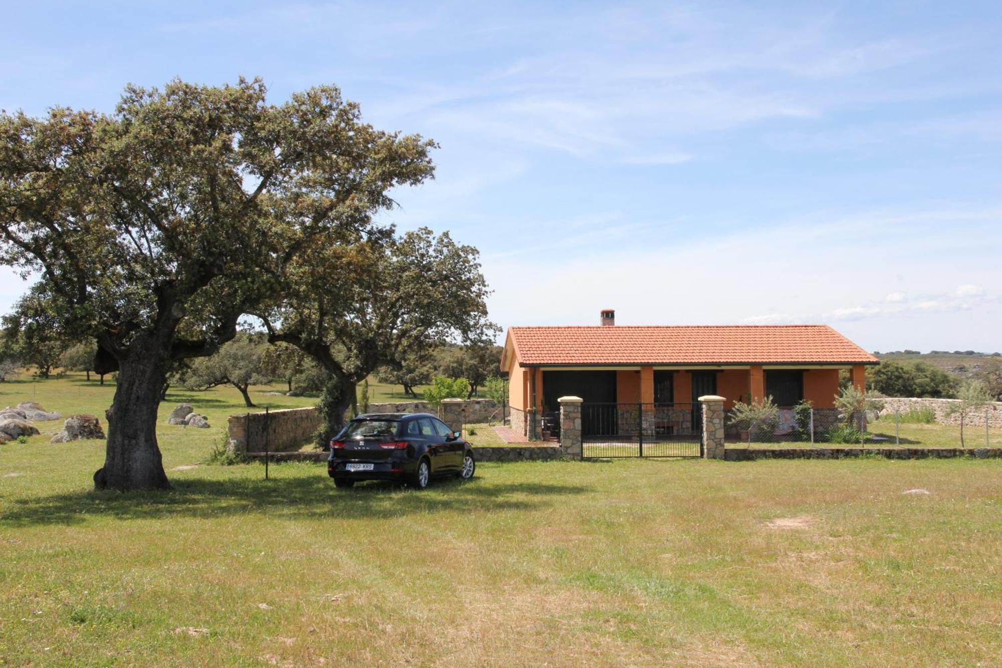 Lidenex Villa Guijo de Granadilla Exterior photo
